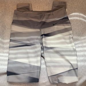 Nike leggings